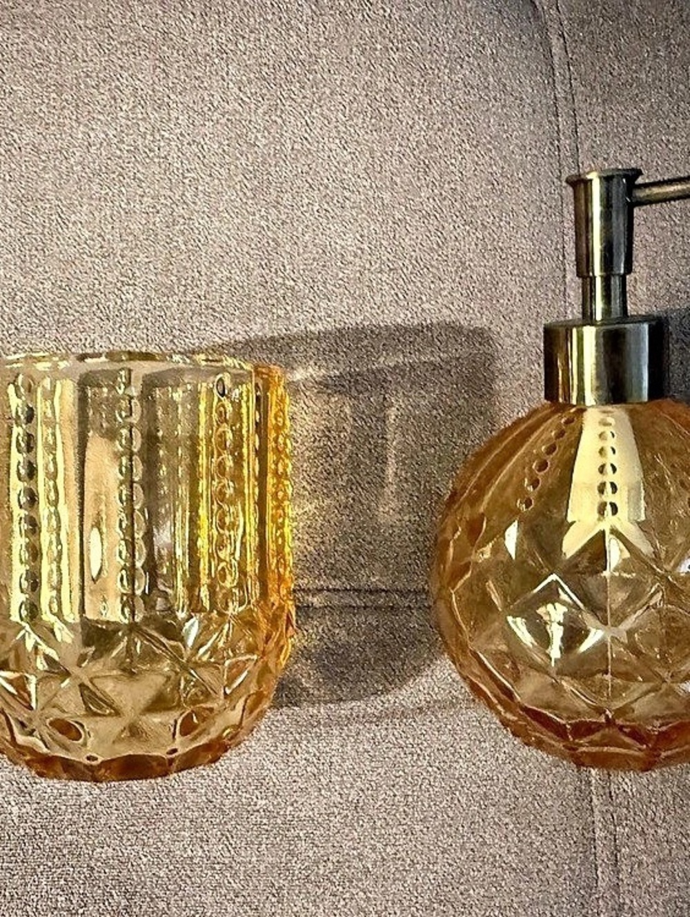 Amber Geometric Bath Set